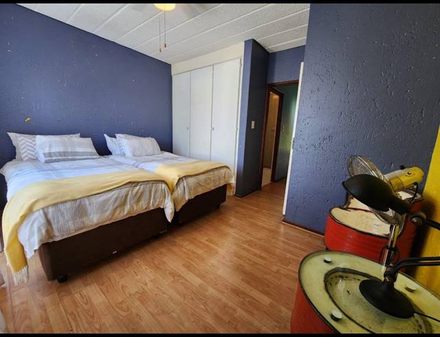 2 BEDROOM APARTMENT FOR SALE IN KEY WEST ESTATE